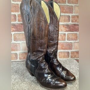 Justin Womens vintage Eel skin boots size 6 C